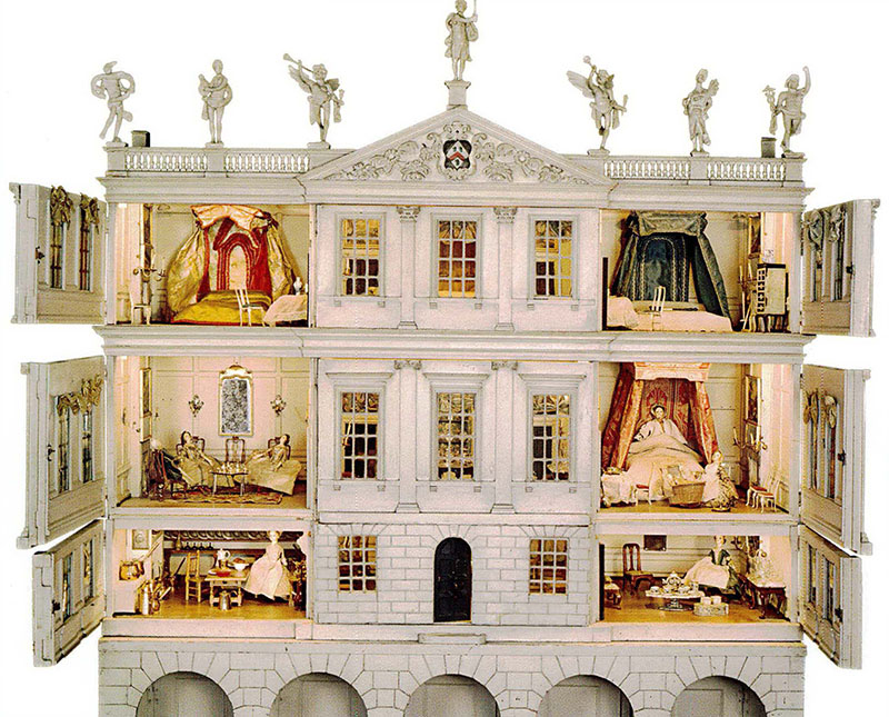 Doll's Houses in America: Historic Preservation in Miniature
